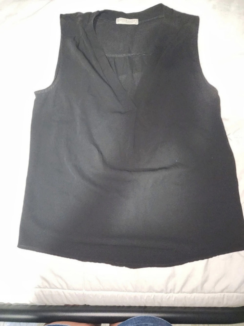 Jon & Anna Black Sleeveless Top Like New